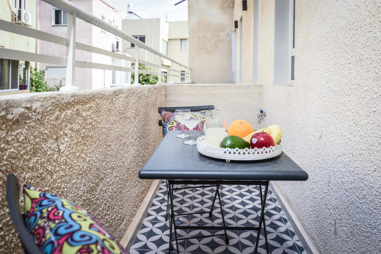 Bauhaus Living With Amazing Roof Top By Sea N' Rent *