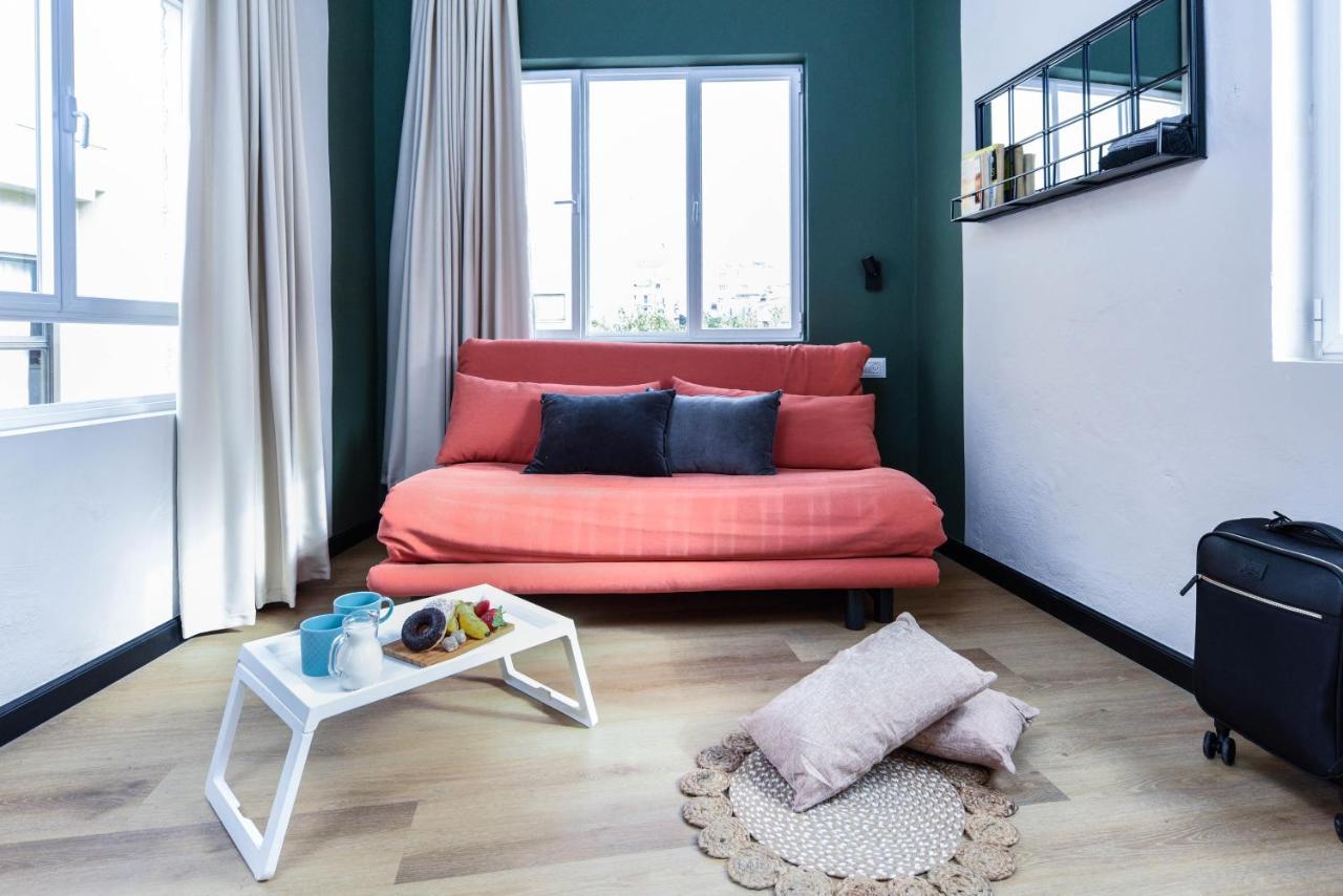 Apartment Bauhaus Living With Amazing Roof Top By Sea N' Rent *