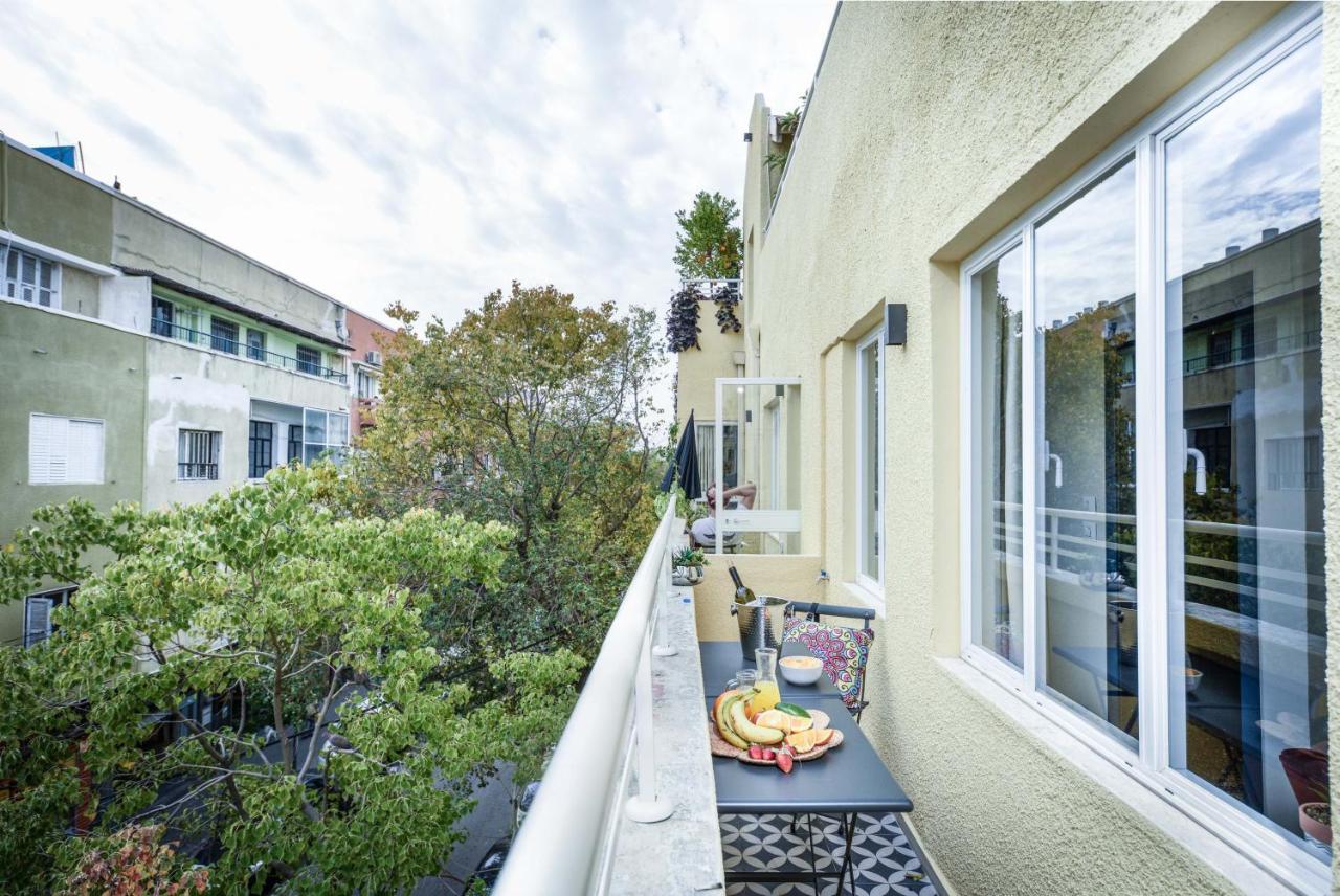 Bauhaus Living With Amazing Roof Top By Sea N' Rent Tel Aviv