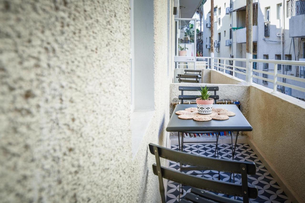 Bauhaus Living With Amazing Roof Top By Sea N' Rent *